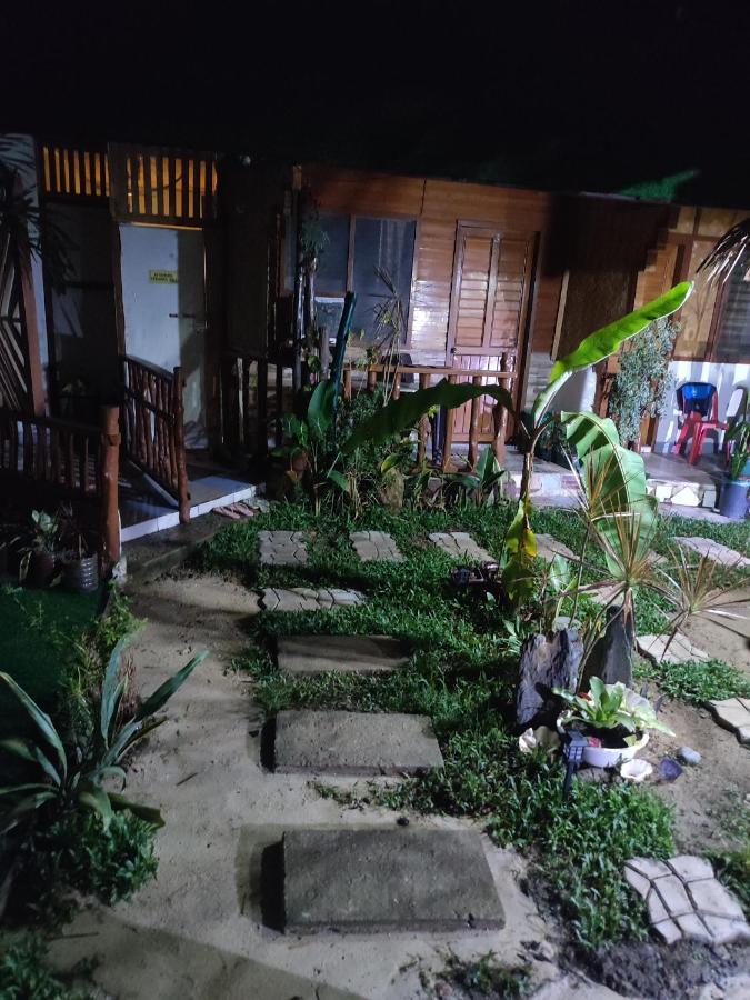 Alfa Garden Lodge Ел Нидо Екстериор снимка